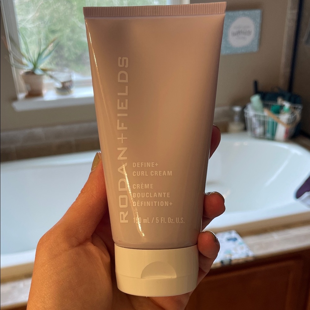 BNWT - Rodan + Fields Define + Curl Cream